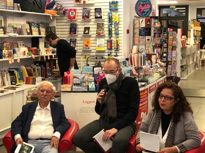 Presentazione del Legal Thriller di Marcello Vitale Mondadori Book Store 7